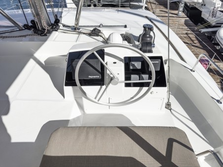 Catana Group Bali 4.8 - 5 + 1 cab Pagora