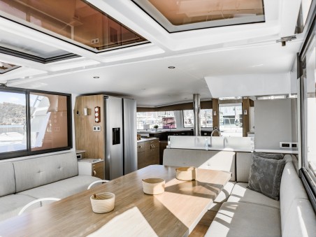 Catana Group Bali 4.8 - 5 + 1 cab Pagora