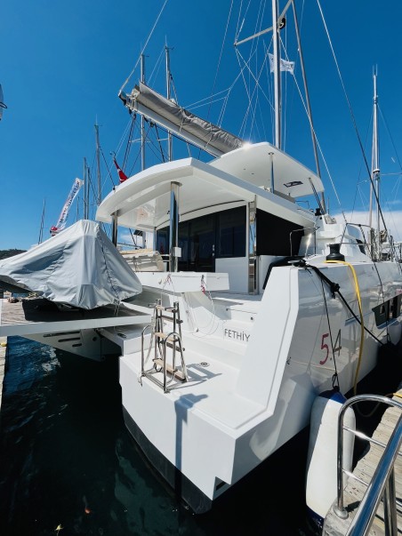 Catana Group Bali 5.4 - 6 cab. La Brise 2
