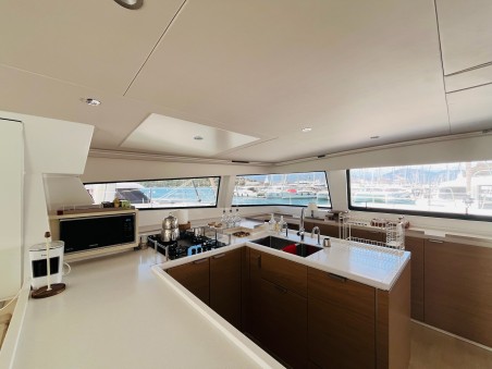 Catana Group Bali 5.4 - 6 cab. La Brise 2