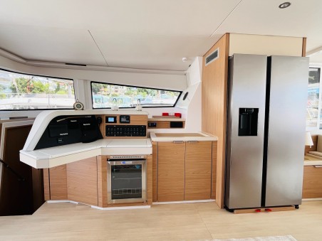 Catana Group Bali 5.4 - 6 cab. La Brise 2