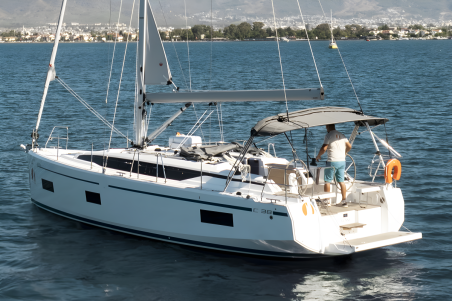 Bavaria Yachtbau Bavaria C38 Arinna
