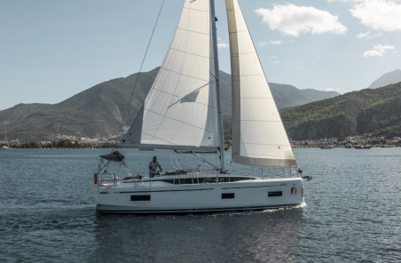 Bavaria Yachtbau Bavaria C38 Arinna