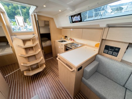 Bavaria Yachtbau Bavaria C38 Arinna