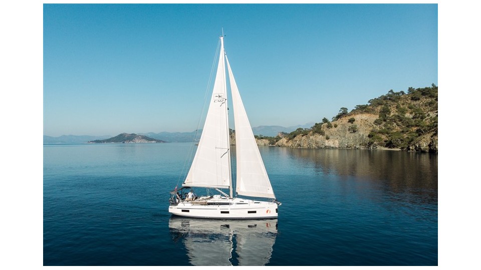 Bavaria Yachtbau Bavaria C42 Aruna