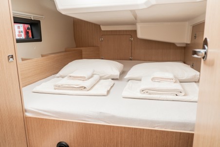 Bavaria Yachtbau Bavaria C42 Aruna