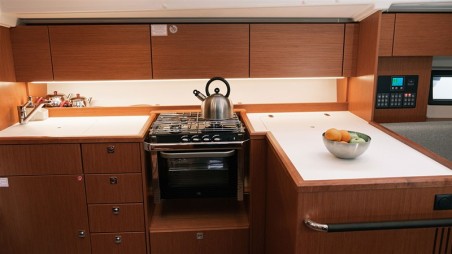 Bavaria Yachtbau Bavaria C42 Nomad