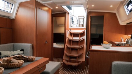 Bavaria Yachtbau Bavaria C42 Nomad