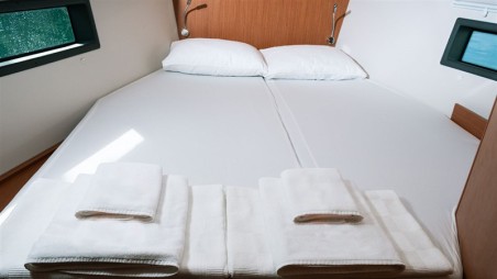 Bavaria Yachtbau Bavaria C42 Nomad