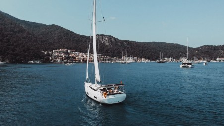 Bavaria Yachtbau Bavaria C45 Style - 3 cab. Santa Cruz