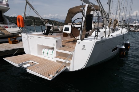 Dufour Yachts Dufour 390 Paris