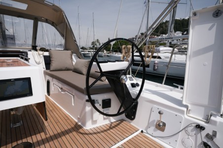 Dufour Yachts Dufour 390 Paris