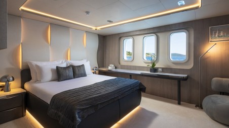 Radež d.d. M/S ADRI M/S Adri