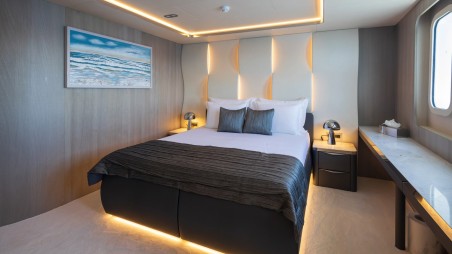 Radež d.d. M/S ADRI M/S Adri