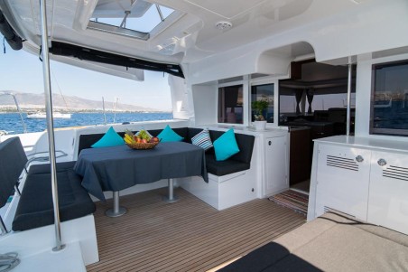 Lagoon-Bénéteau Lagoon 450 F - 4 + 2 cab. Annie