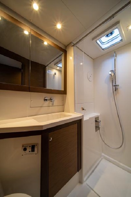 Lagoon-Bénéteau Lagoon 450 F - 4 + 2 cab. Annie