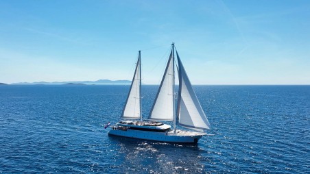 MS Custom Aurum Sky | Yacht Charter Croatia | Travelboat