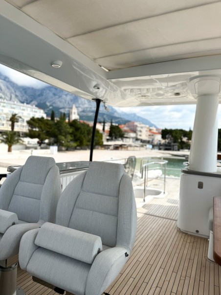 Azimut / Benetti Yachts Azimut Magellano 66 Moon light