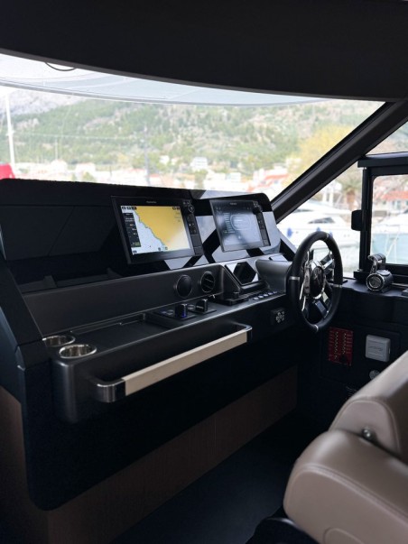 Azimut / Benetti Yachts Azimut Magellano 66 Moon light