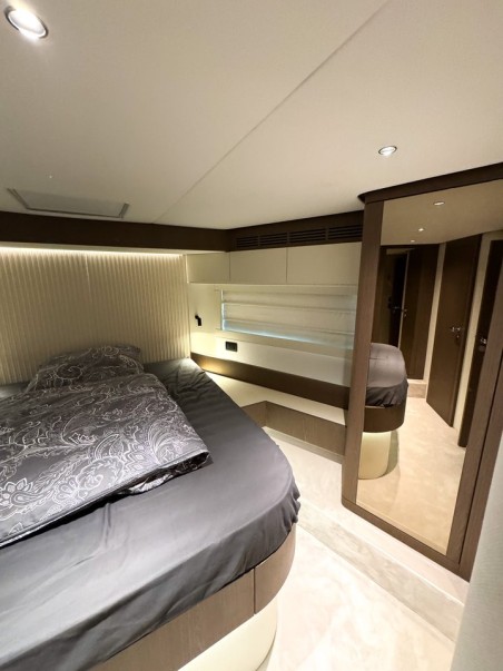 Azimut / Benetti Yachts Azimut Magellano 66 Moon light