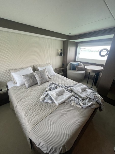 Azimut / Benetti Yachts Azimut Magellano 66 Moon light