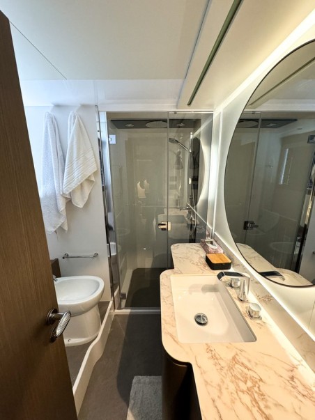 Azimut / Benetti Yachts Azimut Magellano 66 Moon light