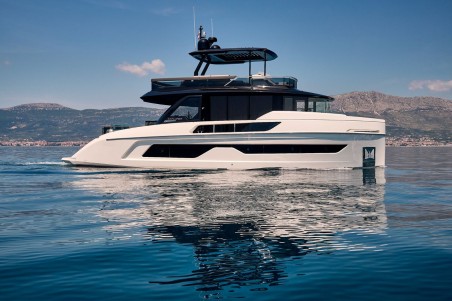 Explorer Yacht Explorer Fly 62 Blue Moon