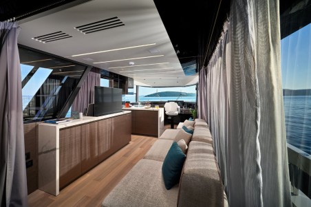 Explorer Yacht Explorer Fly 62 Blue Moon