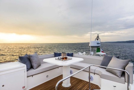 Ferretti Yachts 450 | Czarter jachtu Chorwacja | Travelboat