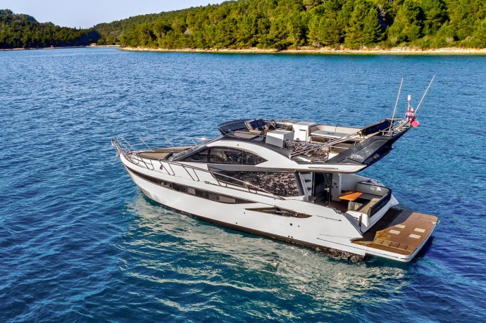 Galeon Galeon 420 Fly - 3 cab. Amber Blue