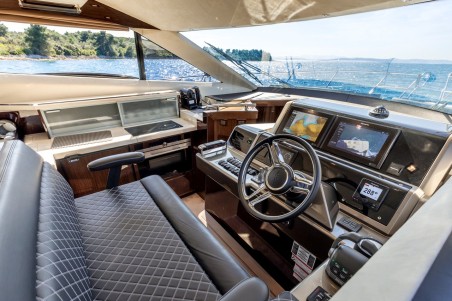 Galeon 420 Fly | Czarter jachtu Chorwacja | Travelboat