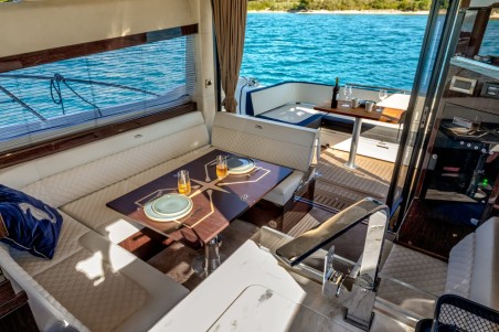 Galeon 420 Fly | Czarter jachtu Chorwacja | Travelboat