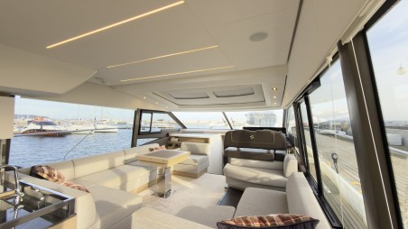 Prestige 590 Flybridge | Yacht Charter Croatia | Travelboat