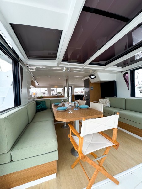 Catana Group Bali 4.2 - 4 + 1 cab. Merlot