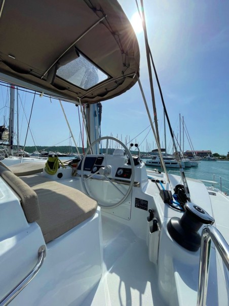 Catana Group Bali 4.2 - 4 + 1 cab. Sail and Adventure