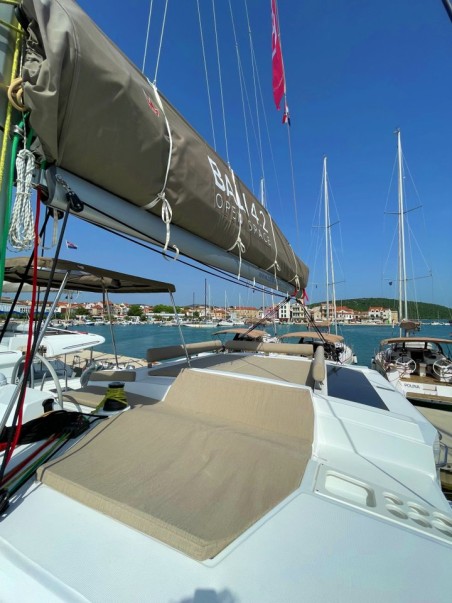 Catana Group Bali 4.2 - 4 + 1 cab. Sail and Adventure