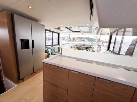 Catana Group Bali 4.4 - 4 + 1 cab. La Calma