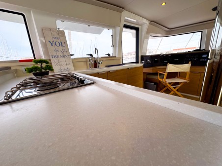 Catana Group Bali 4.4 - 4 + 1 cab. La Calma