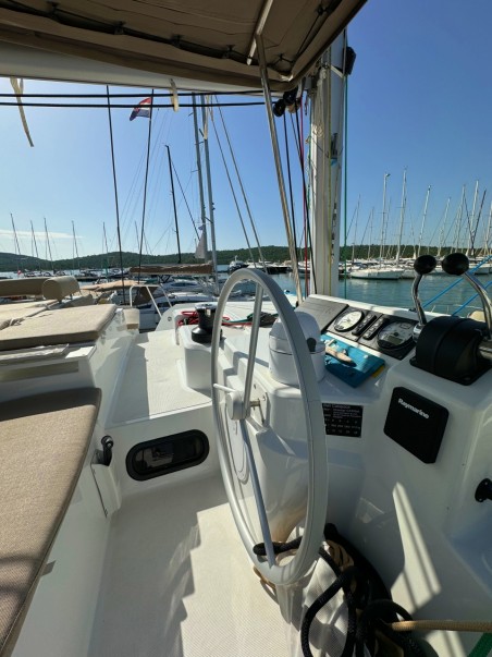Catana Group Bali Catspace Compass