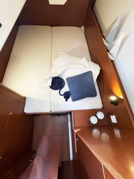 Bénéteau Oceanis 35.1 Caroline