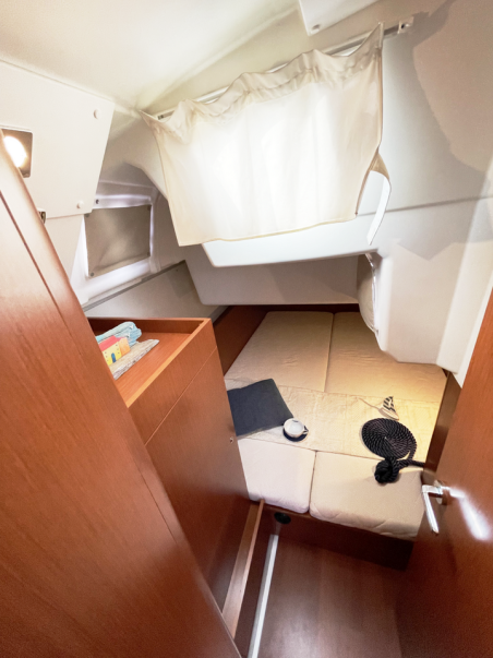 Bénéteau Oceanis 35.1 Caroline