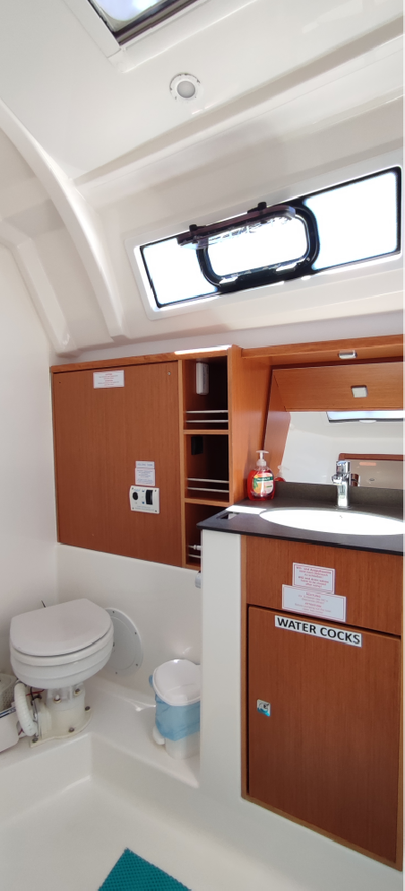 Bavaria Yachtbau Bavaria Cruiser 41 - 3 cab. Sake