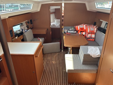 Bavaria Yachtbau Bavaria C42 Juju