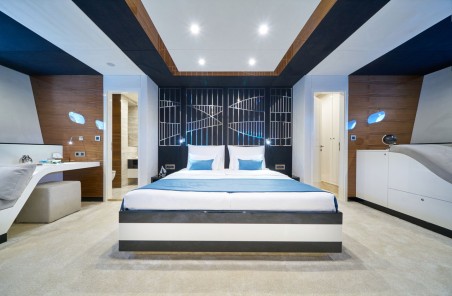 Custom Made Acapella Acapella