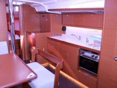 Dufour Yachts Dufour 430 GL Tahiri - bareboat