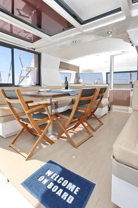 Catana Group Bali 4.1 - 4 cab. Sourire