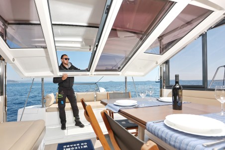 Catana Group Bali 4.1 - 4 cab. Sourire