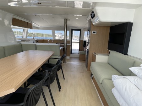 Catana Group Bali 4.2 - 4 + 2 cab. Jackpot