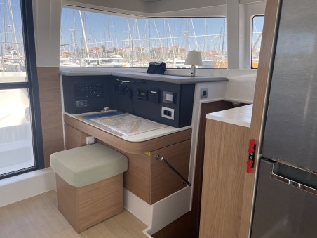 Catana Group Bali 4.2 - 4 + 2 cab. Jackpot