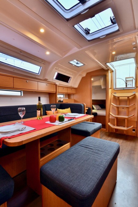 Bavaria Yachtbau Bavaria Cruiser 41 - 3 cab. Stella